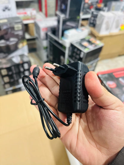 Mini motosierra eléctrica de mano recargable